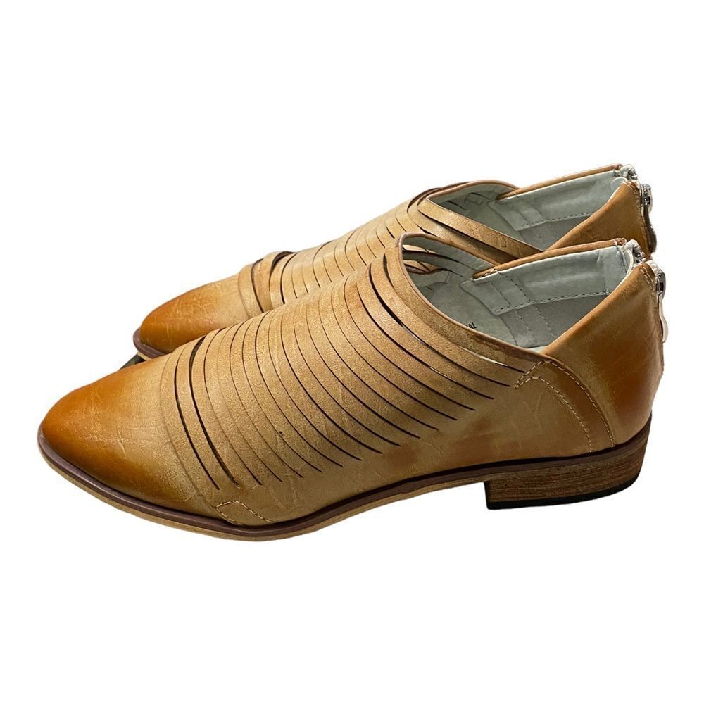 A Rider Girl Women's Beige Tan Fringed Pointed Toe Loafers NEW 36 6